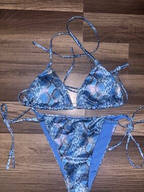 Fashion Nova Blue Snakeskin Print Triangle Bikini